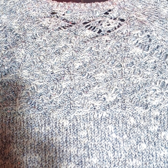 Maurices sweater - Picture 11 of 12